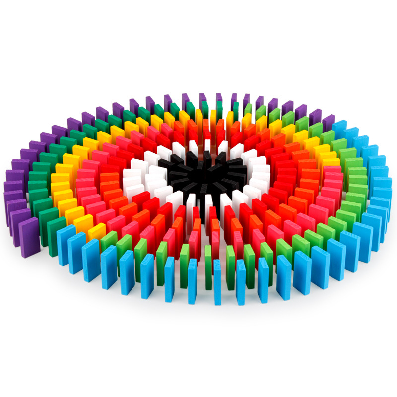 Spalvingas medinis domino blokų rinkinys